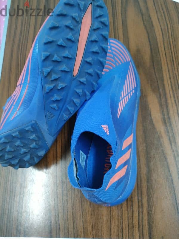 حذاء adidas predator ترتان 2