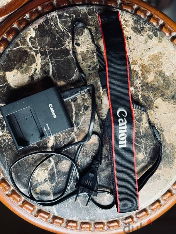 CANON 2000D FOR SALE ! كاميرا كانون للبيع 4