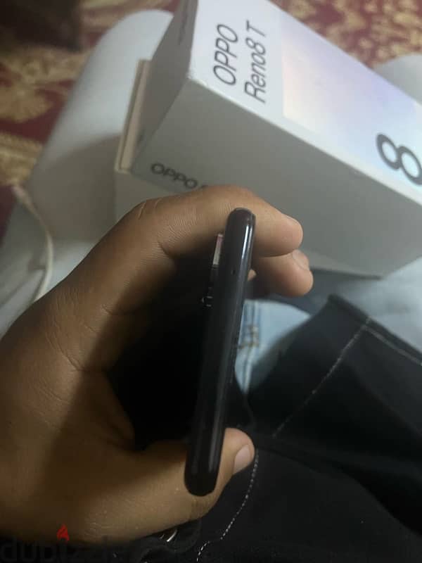 oppo reno8T 1