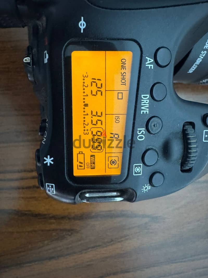 Canon EOS 70D + 18-135mm STM Lens 2