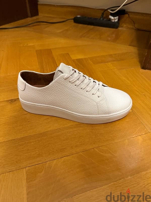 Vince Men Sneakers (New) 0