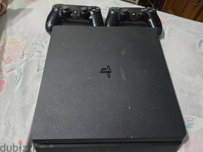 ps4 slim 500 with 2 controllers 0