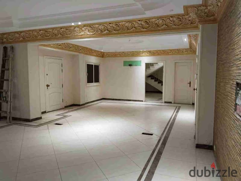 دوبلكس للبيع في حي النرجس فيلات 400 م التسعين الرئيسي في  التجمع بحديقه خاصه  / Duplex for sale 0