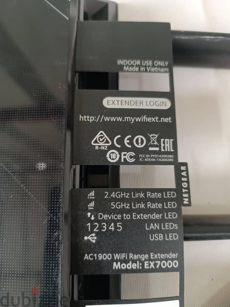Netgear EX 7000 موسع شبكة الإنترنت 7