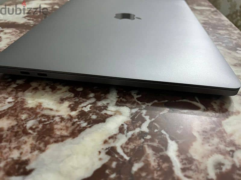 macbook pro m2 13.3 inch 512 ssd 4