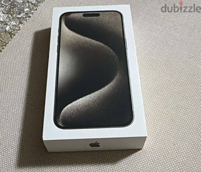 iphone 15 pro max 256 G  ايفون 15 برو ماكس متبرشم 3