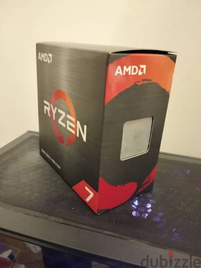 ryzen 7 5700X بالعلبه