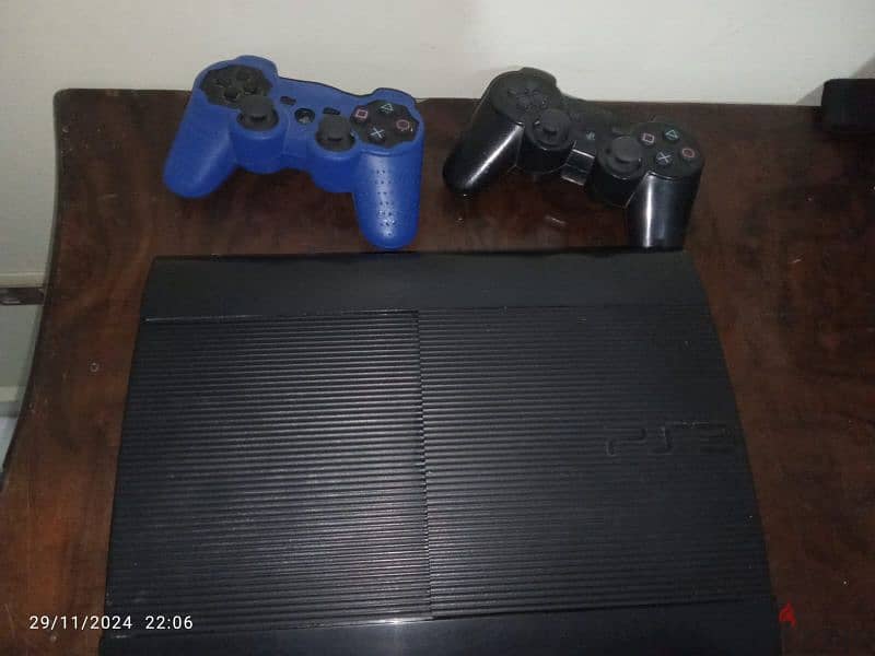 Play station 3 super slim very good 1