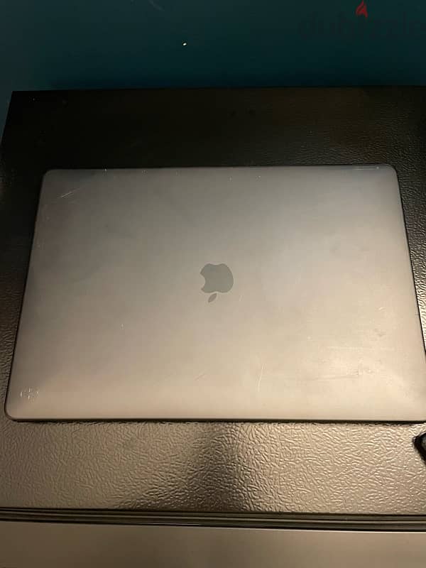 MacBook Pro (16-inch, 2019) Core i9, 32 GB RAM, 2TB SSD 4