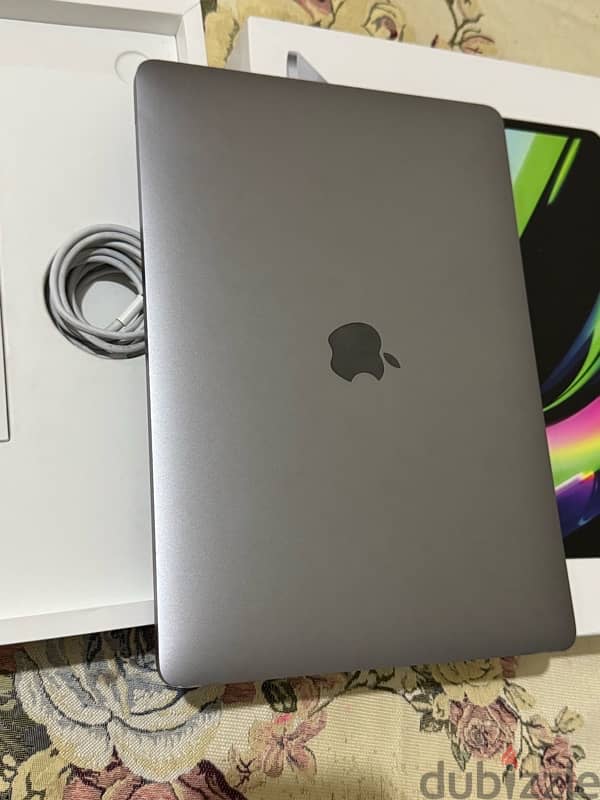 Macbook Pro M2 512GB بحالة ممتازة بطارية ٩٩٪؜ بكل حاجته 1