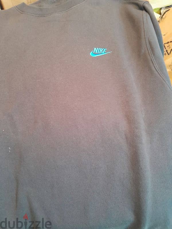 سويتnike شيرت اسود اورجينال مقاس xl 1