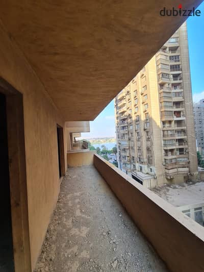 Apartment for sale, 210 sqm, in Maadi, immediate receipt, semi-finished, directly on Maadi Corniche