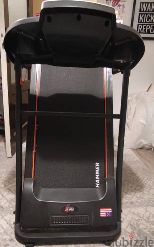 Multifunctional electric fitness treadmill and has a wonderful screen 6