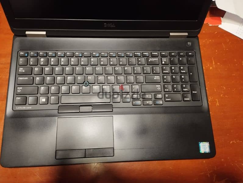 dell latitude E5570 1