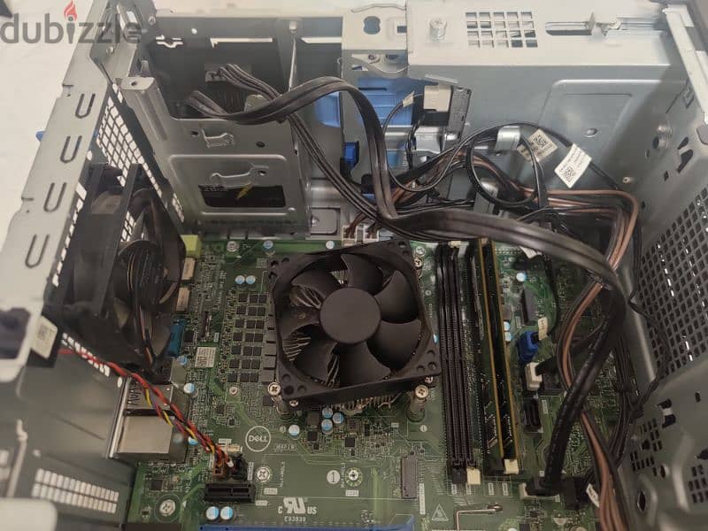 Dell Tower Optiplex 7080 2