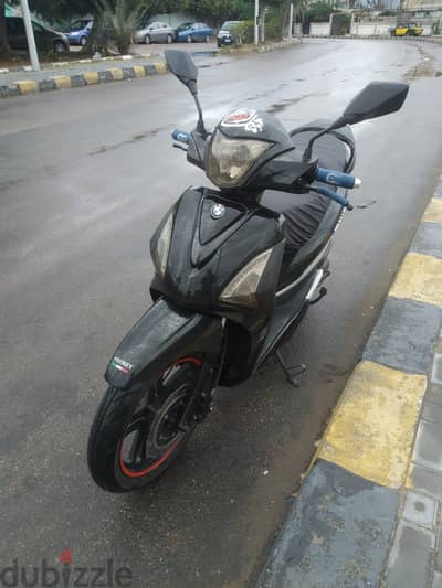 اسكوتر فيجورى st plus 200cc      للتواصل واتساب على رقم 01282294963