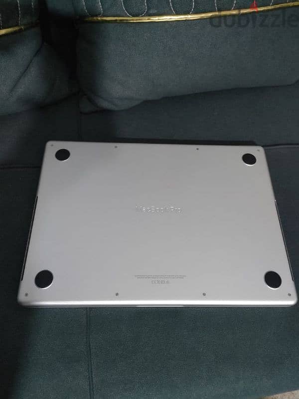 MacBook Pro M1 pro 14 inch 1 Tera 1