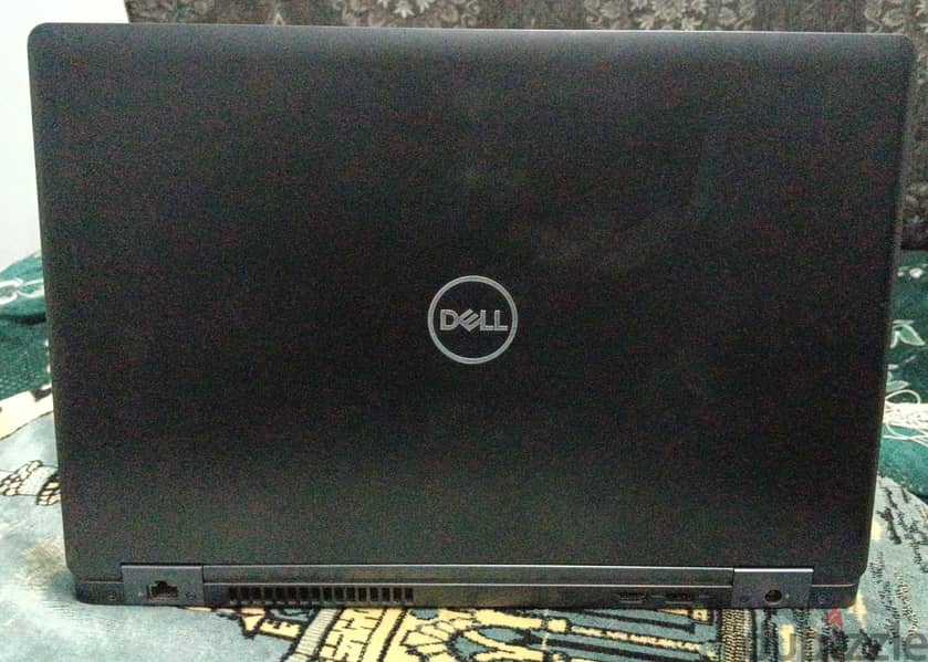 Dell latitude 5590 2