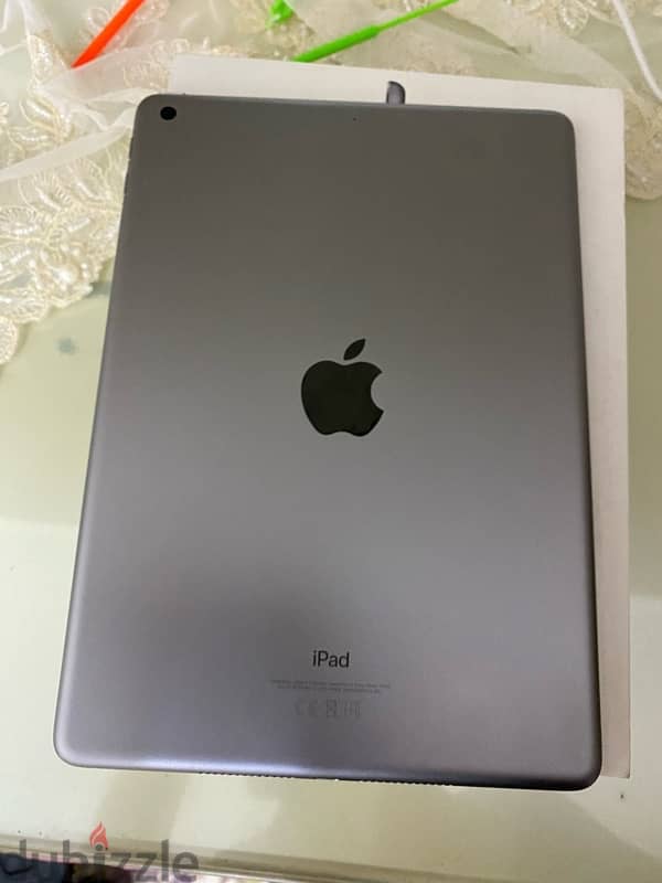 ipad 6 2018 very good condition 3