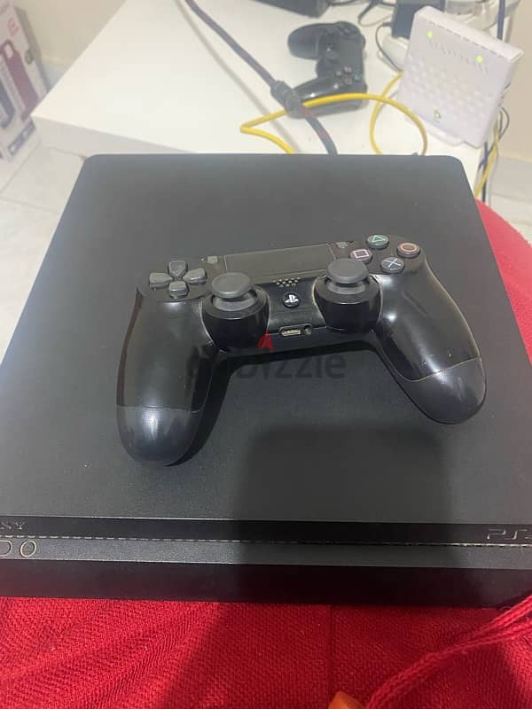 ps4 slim للبيع 1