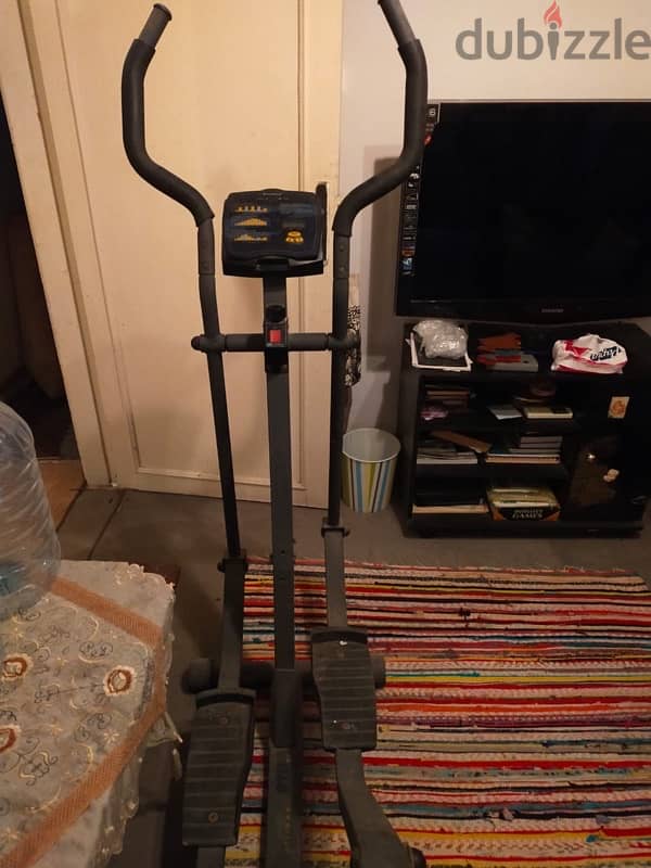 NordicTrack 910E Elliptical trainer 1