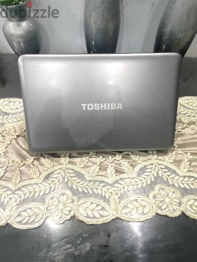 laptop Toshiba core i3