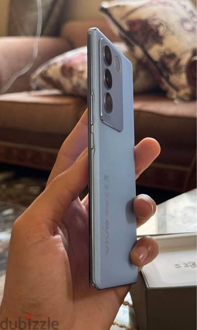 vivo v27 5g للبيع او البدل باقل