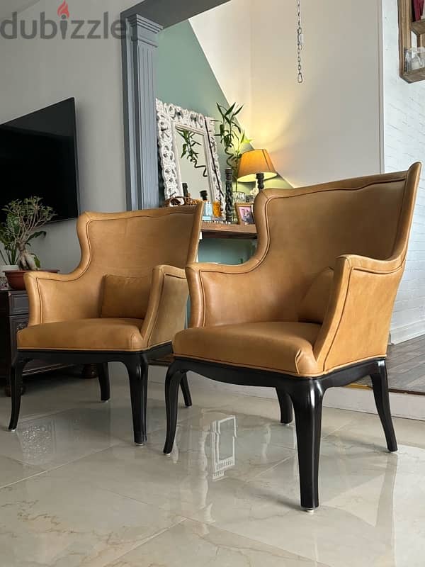 Two luxurious natural leather chairs. كرسيين جلد طبيعي بالكامل 3