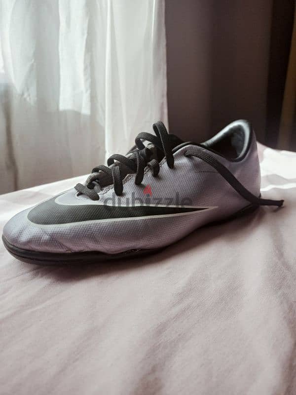 nike mercurial victory size:35.5 0