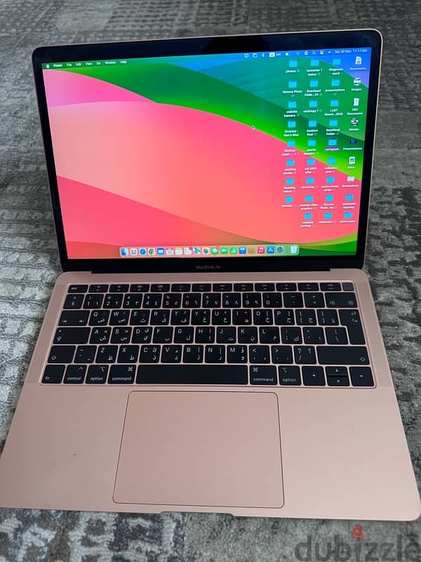 macbook air 2018 like new استخدام خفيف 3