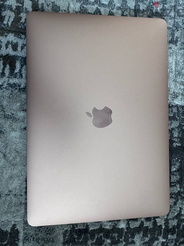 macbook air 2018 like new استخدام خفيف 4