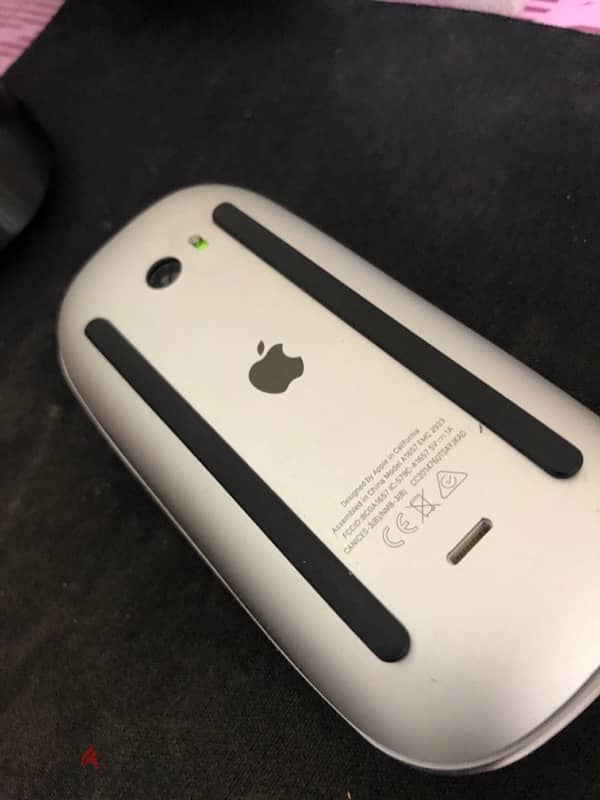 Magic mouse 2 excellent condition  like new 1