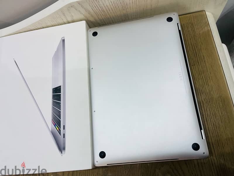 MacBook Pro (15-inch, 2019) 9