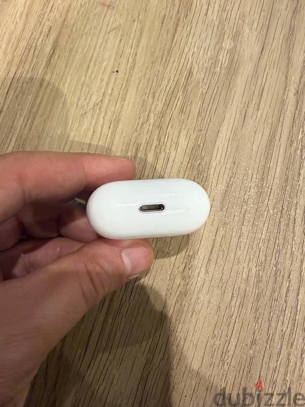 Airpods 2nd generation with wireless charging case 5