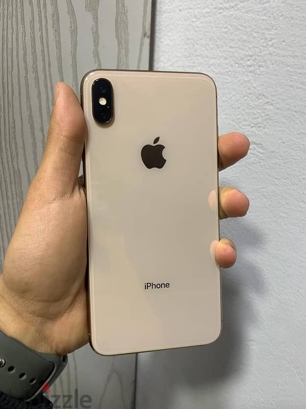 iPhone XS Max 0