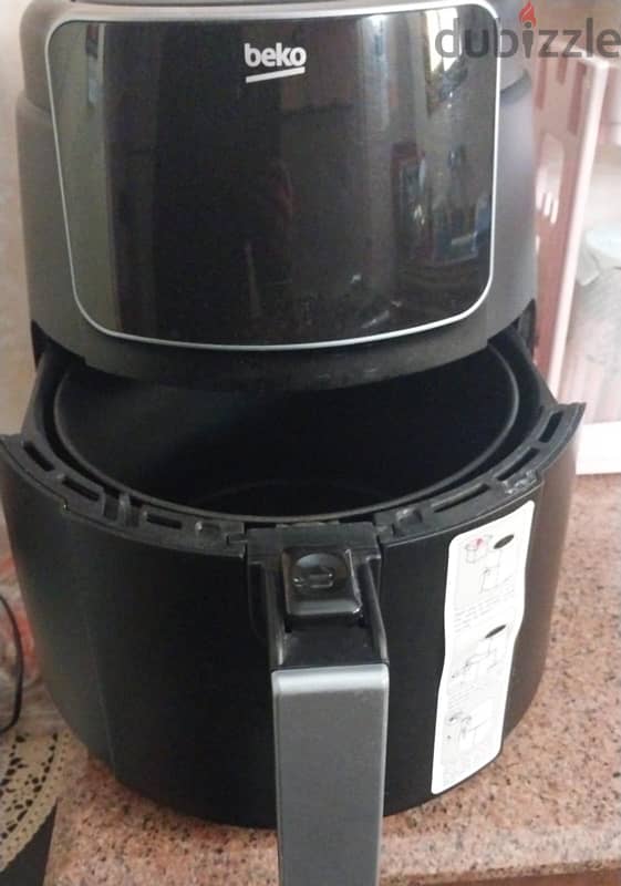 Air fryer 4.7 L 1