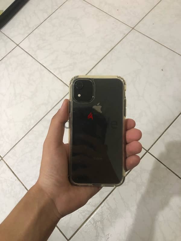 IPhone XR مقفول ايكلاود 0