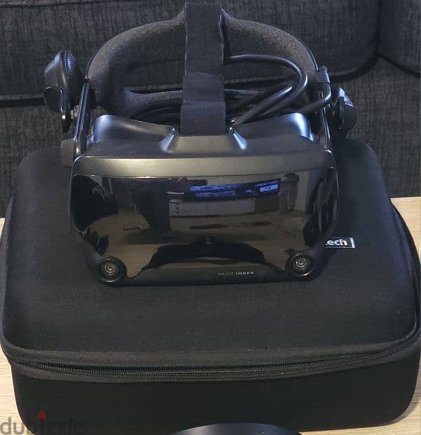 VR headset Valve Index  VR 4