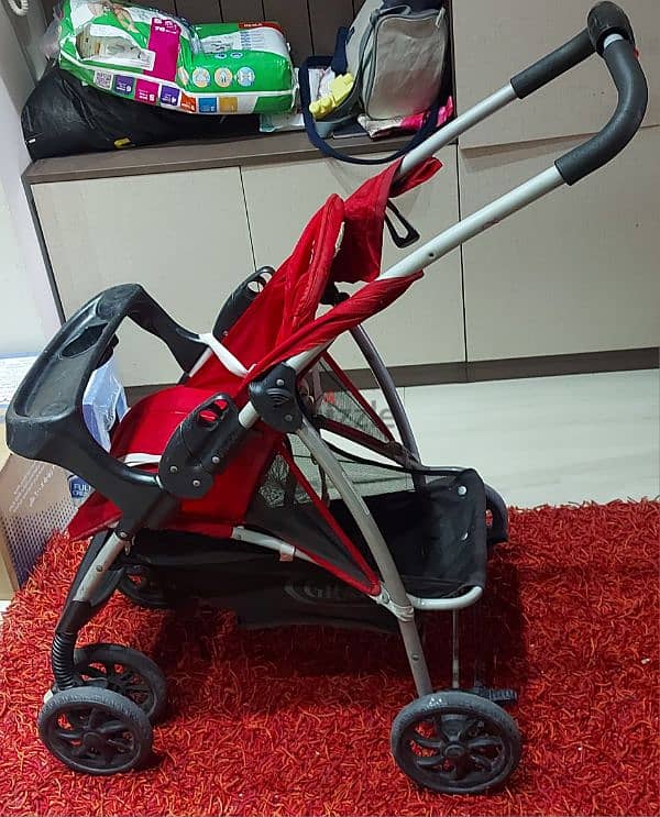 Graco stroller and car seat. 3