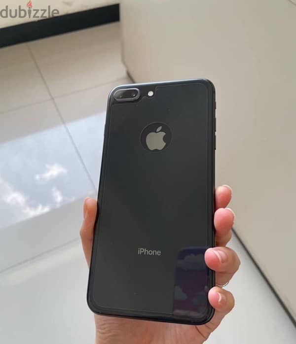 IPHONE 8 PLUS 64gb 75 battary like neww 0