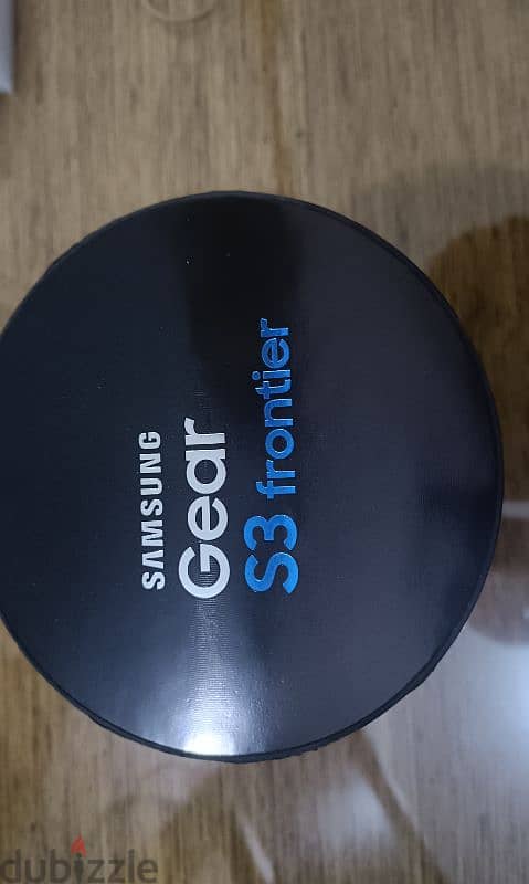 ساعة سمارت سامسونج gear s3 frontier بالكرتونة وكل مشتملاتها 2