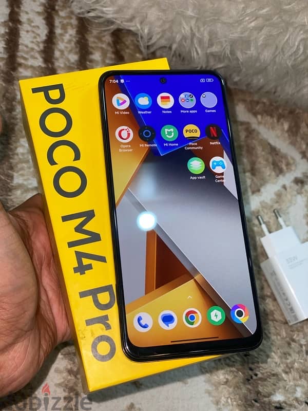 Poco M4 pro معاه كل مشتملاته 0