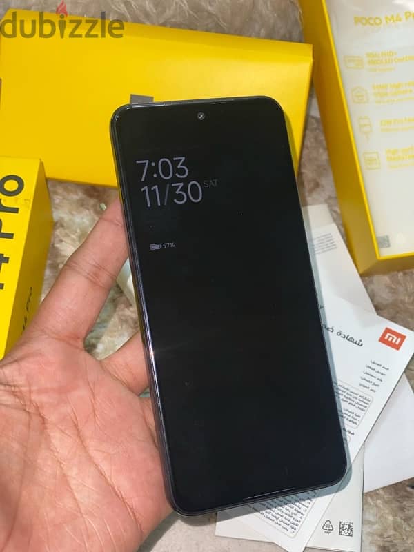 Poco M4 pro معاه كل مشتملاته 3