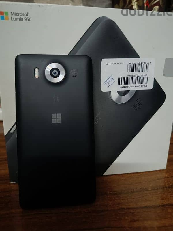 Microsoft Lumia 950 4