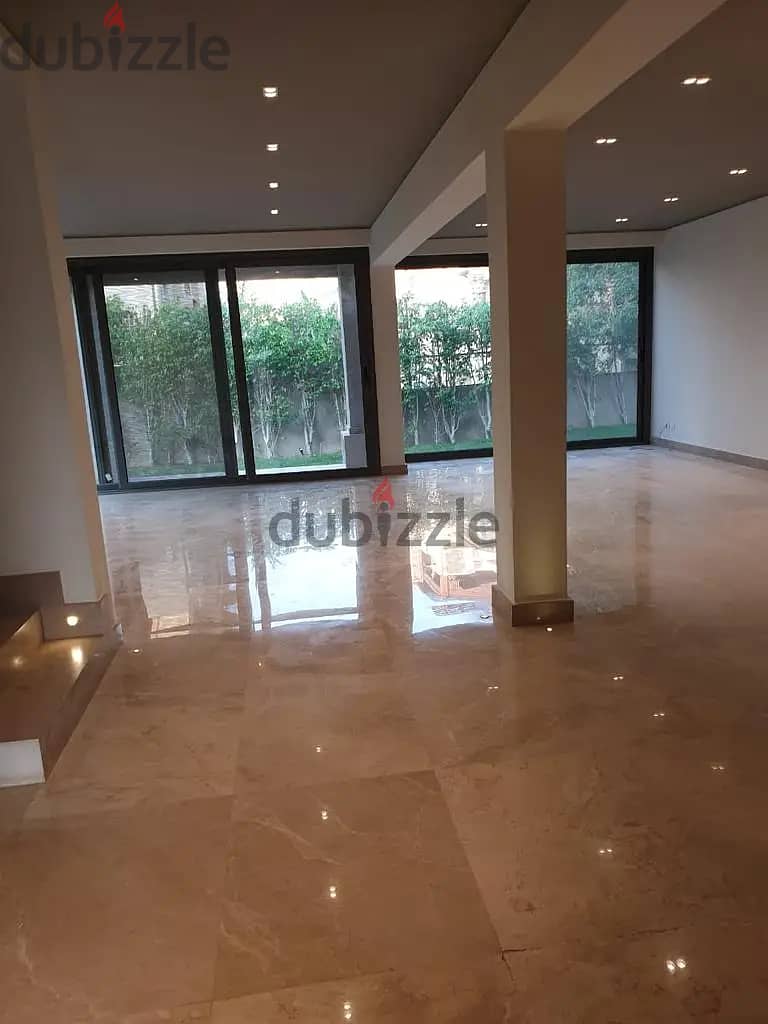 فيلا550م مفروشه بحمام سباحه للبيع ف قطاميه ريزيدنس katameya residence 0