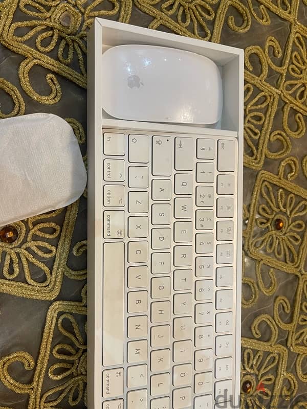 keyboard & mouse wireless Apple 1