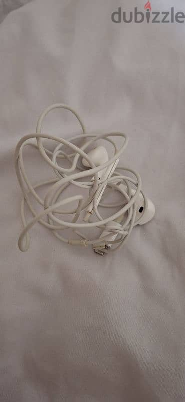 original iPhone  headphones 0