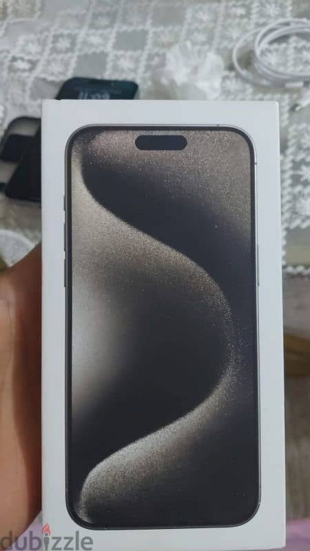 للبـيع Iphone 15 pro max بطارية 100% 3