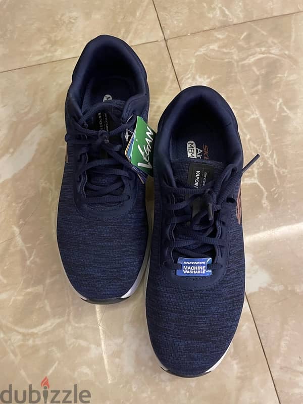 sketchers  size 43 from usa original vapor foam neww 3