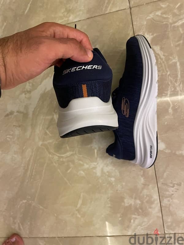 sketchers  size 43 from usa original vapor foam neww 4